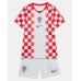 Chorvatsko Dětské Oblečení Domácí Dres MS 2026 Krátkým Rukávem (+ trenýrky) Chorvatsko Dětské Oblečení Domácí Dres MS 2026 Krátkým Rukávem (+ trenýrky)